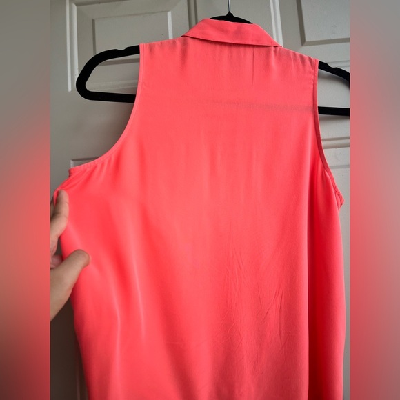 EQUIPMENT FEMME XS 100% Silk Sleeveless Button-Down Blouse Coral Lightweight - Picture 7 of 7